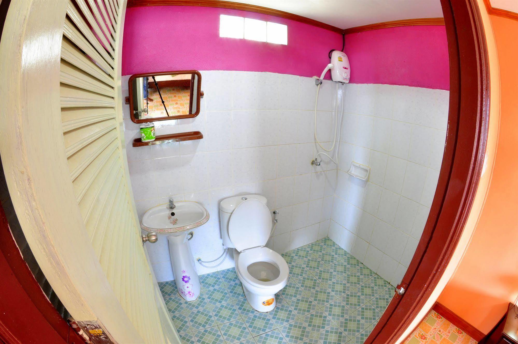 Phi Phi Sand Sea House Exterior photo